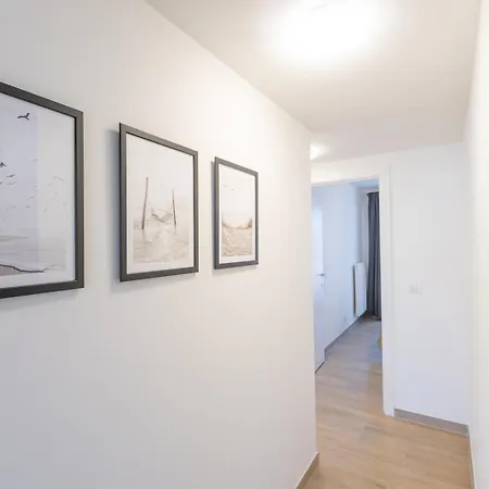 Sky Harbour - Gar 58 * Ostende