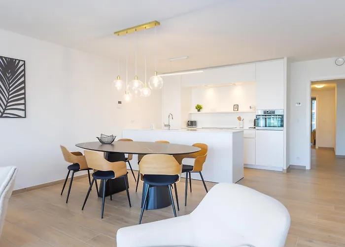 Lecomte - Sky Harbour 58 *