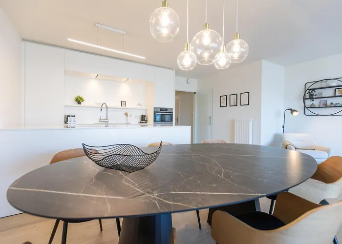 Lecomte - Sky Harbour 58 Appartement