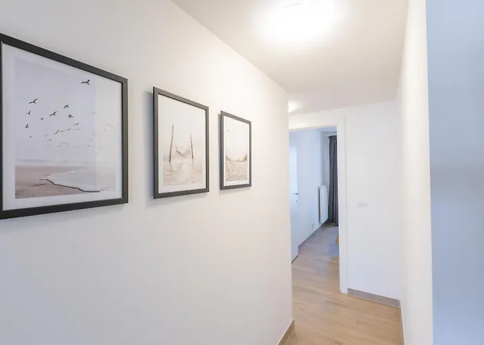 Lecomte - Sky Harbour 58 * Ostende