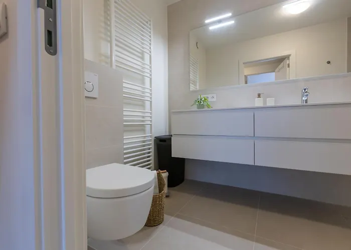 Lecomte - Sky Harbour 58